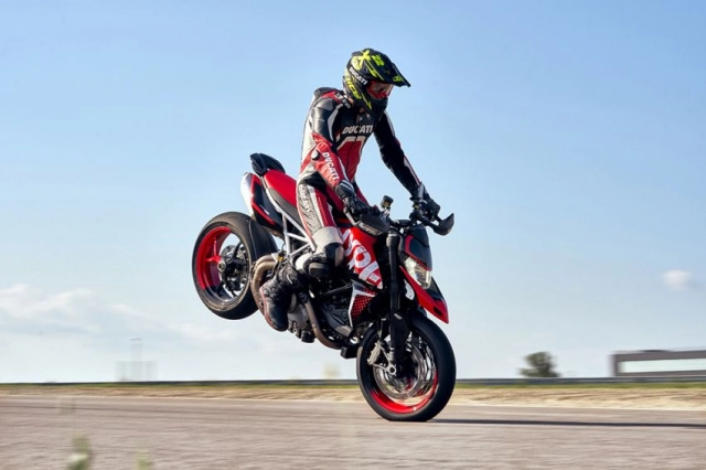 Ducati hypermotard 950 rve ra mắt với ngoại hình cực chất - 12