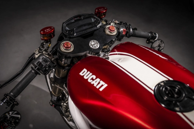 Ducati monster 1100 evo lột xác từ đống phế liệu - 6