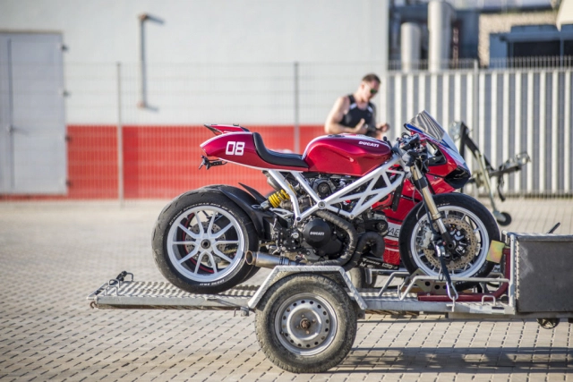 Ducati monster 1100 evo lột xác từ đống phế liệu - 11