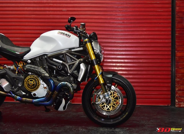 Ducati monster 1200s độ lôi cuốn trong thân hình trắng trẻo - 4