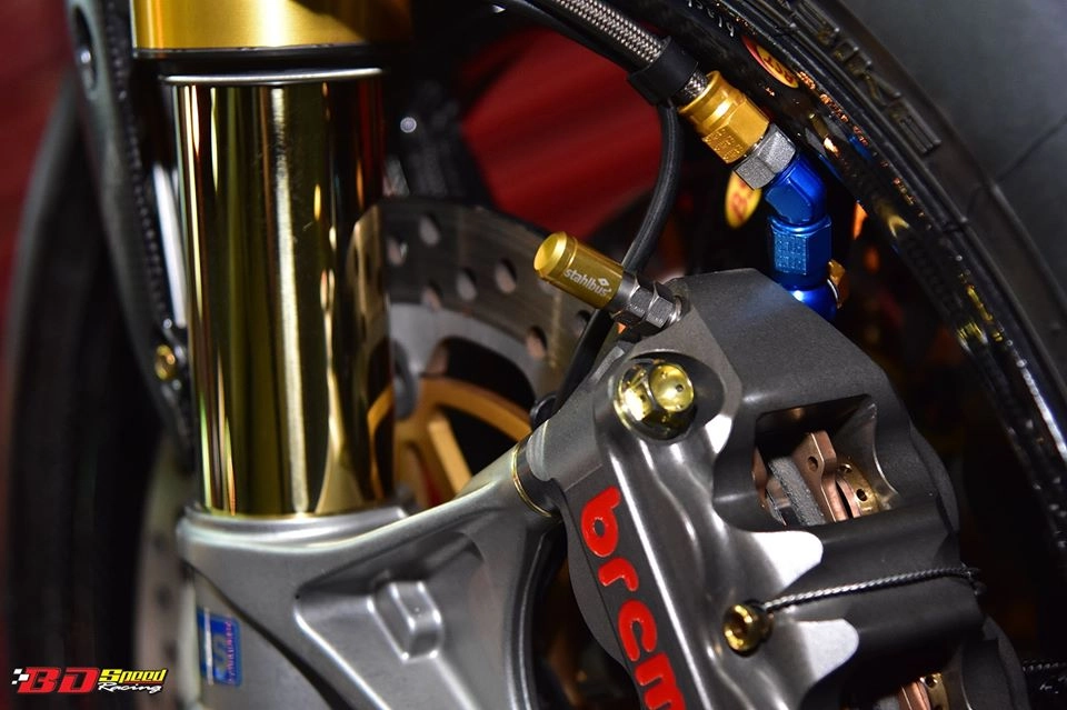 Ducati monster 1200s độ lôi cuốn trong thân hình trắng trẻo - 15
