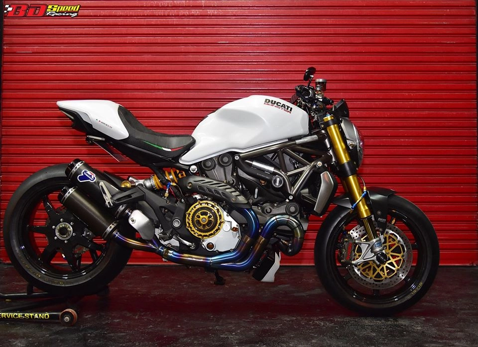 Ducati monster 1200s độ lôi cuốn trong thân hình trắng trẻo - 29