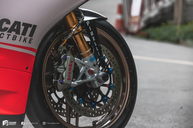 Ducati panigale 899 độ nhẹ nhàng sâu lắng theo phong cách superleggera - 8