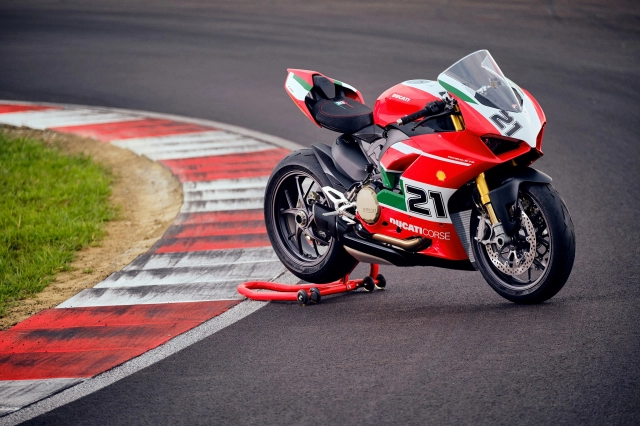 Ducati panigale v2 bayliss 1st championship phiên bản đặc biệt kỷ niệm 20 năm vừa ra mắt - 3