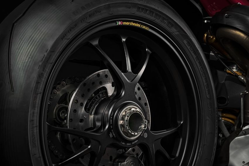 Ducati panigale v4 2020 - khí động học tốt hơn sửa đổi hỗ trợ người lái tăng tốc tốt hơn - 8