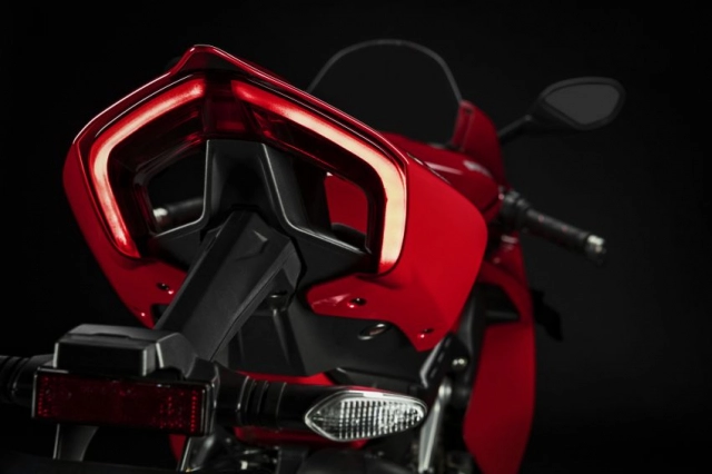 Ducati panigale v4 2020 - khí động học tốt hơn sửa đổi hỗ trợ người lái tăng tốc tốt hơn - 9