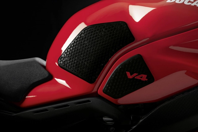 Ducati panigale v4 2021 được trang bị gói phụ kiện performance accessories - 3
