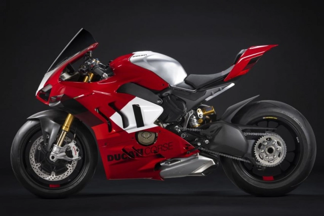 Ducati panigale v4 r 2023 và bmw m1000rr 2023 trên bàn cân thông số - 5