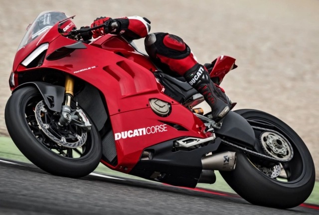 Ducati panigale v4 r được đại tu nhằm cạnh tranh kawasaki zx-10rr mới - 5
