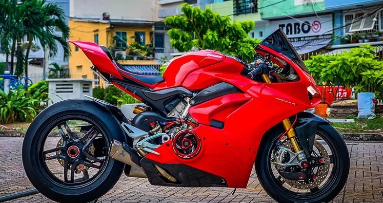 Ducati panigale v4 s biến hình hoàn hảo với diện mạo cực chất - 9