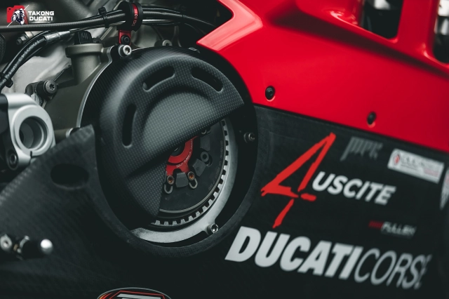 Ducati panigale v4 s lừa dối người xem trong diện mạo v4 r cực chất - 11