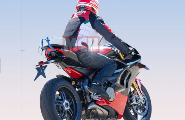 Ducati panigale v4 superleggera chính thức lộ diện với vẻ ngoài carbon cực đỉnh - 4