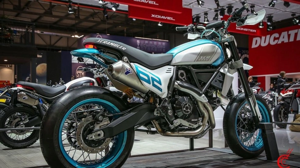 Ducati ra mắt 2 mẫu desert x concept và motard concept tại sự kiện eicma 2019 - 8