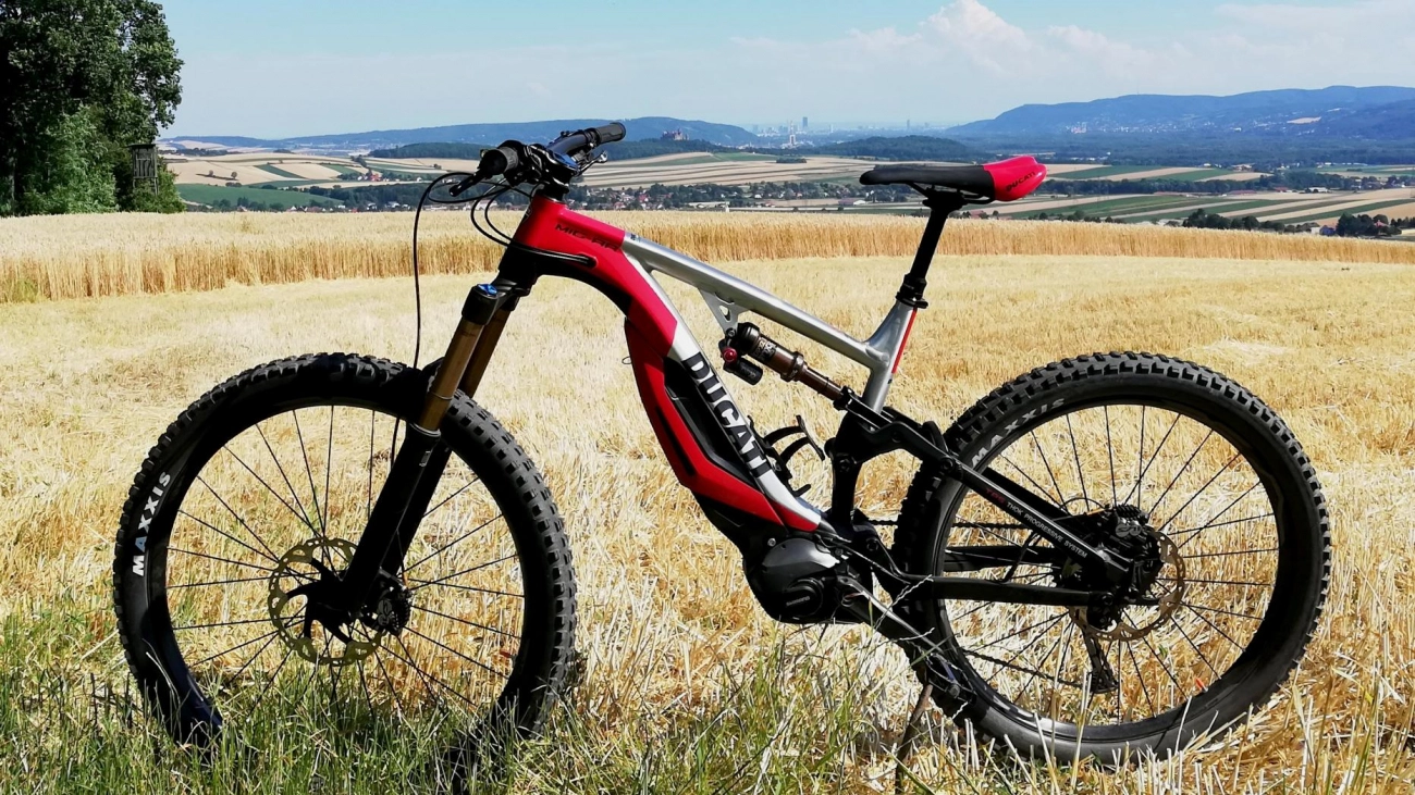 Ducati ra mắt xe đạp trợ lực điện với giá bán lên đến 230 triệu đồng - 3