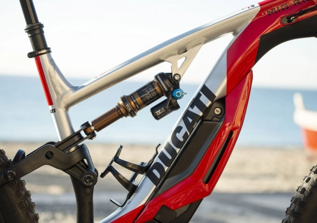 Ducati ra mắt xe đạp trợ lực điện với giá bán lên đến 230 triệu đồng - 4