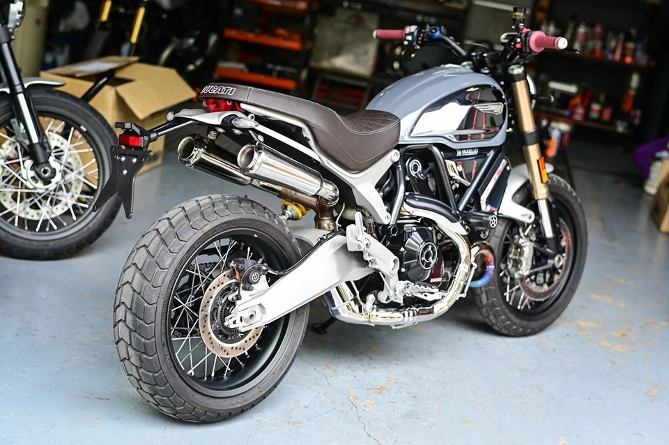 Ducati scrambler 1100 độ cá tính với nhiều chi tiết crom sáng bóng - 10