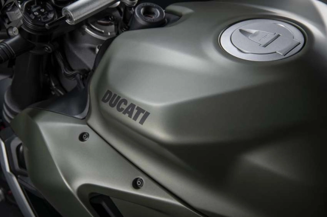 Ducati streetfighter v2 2022 tiết lộ màu sắc độc nhất vô nhị ra mắt vào tháng 72022 - 7