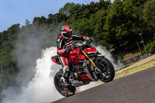 Ducati streetfighter v2 dự kiến ra mắt trong thời gian tới - 5