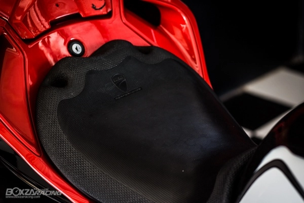 Ducati superbike 848 evo độ theo phong cách troy bayliss limited edition - 10