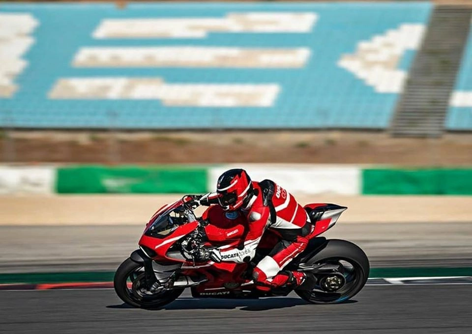 Ducati superleggera v4 lộ diện trước khi được ra mắt chính thức - 10