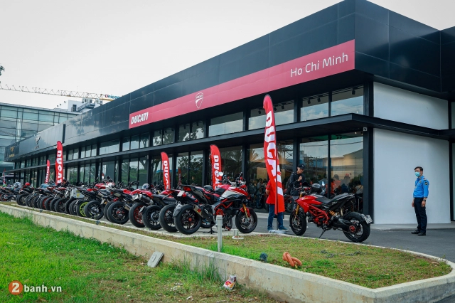 Ducati việt nam giới thiệu showroom mới và ra mắt streetfighter v4 - 3