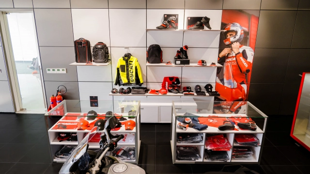 Ducati việt nam khai trương showroom mới tại hà nội - 7