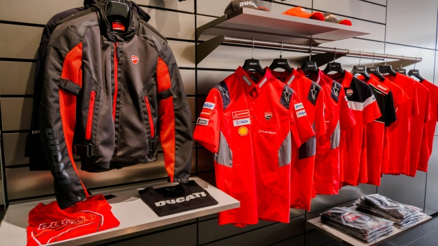 Ducati việt nam khai trương showroom mới tại hà nội - 9