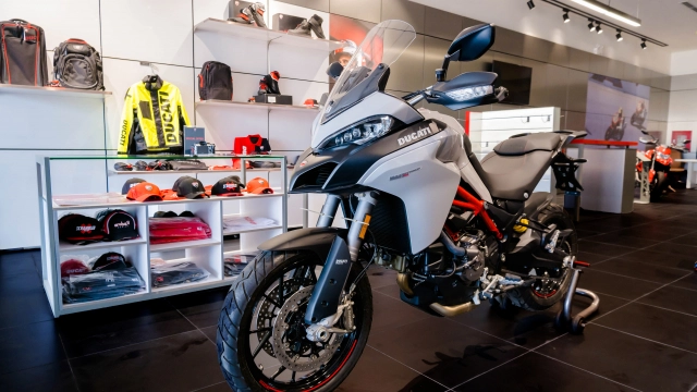 Ducati việt nam khai trương showroom mới tại hà nội - 11