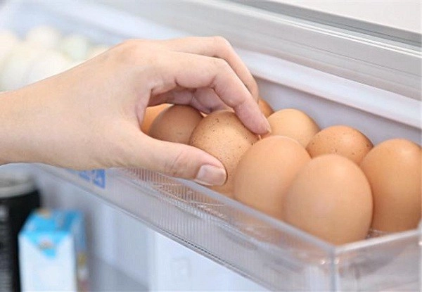 Đừng bảo quản trứng ở ngăn cửa tủ lạnh đặt ở đây hiệu quả tốt hơn nhiều - 1