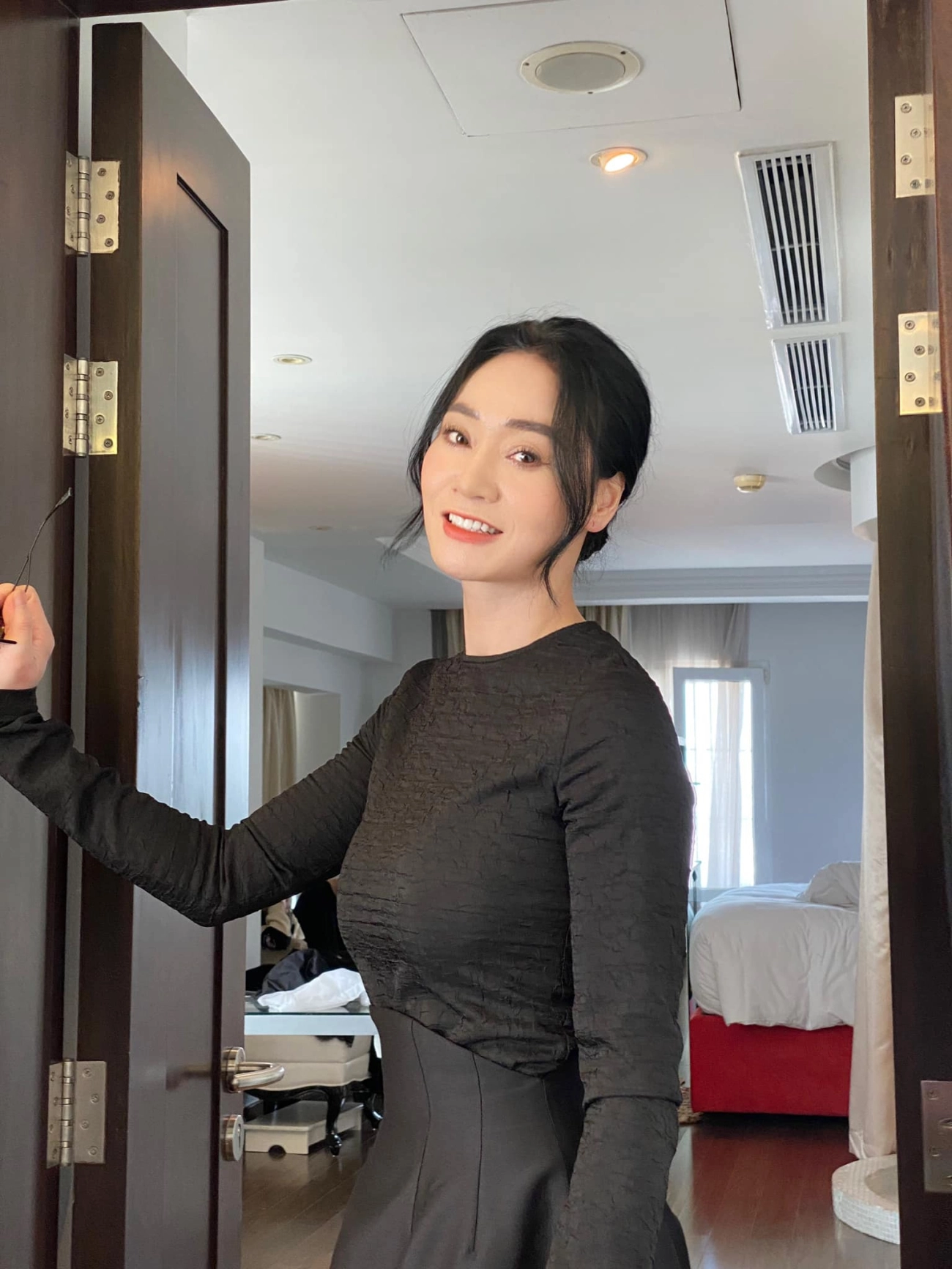 Đụng hàng nam bộ cánh o ép body bà xuân hương vị tình thân làm cđm khó thốt nên lời - 5