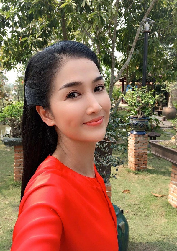 Dung mạo đẹp nao lòng nữ hoàng phim xưa còn sở hữu đặc điểm đắt giá trên gương mặt - 9
