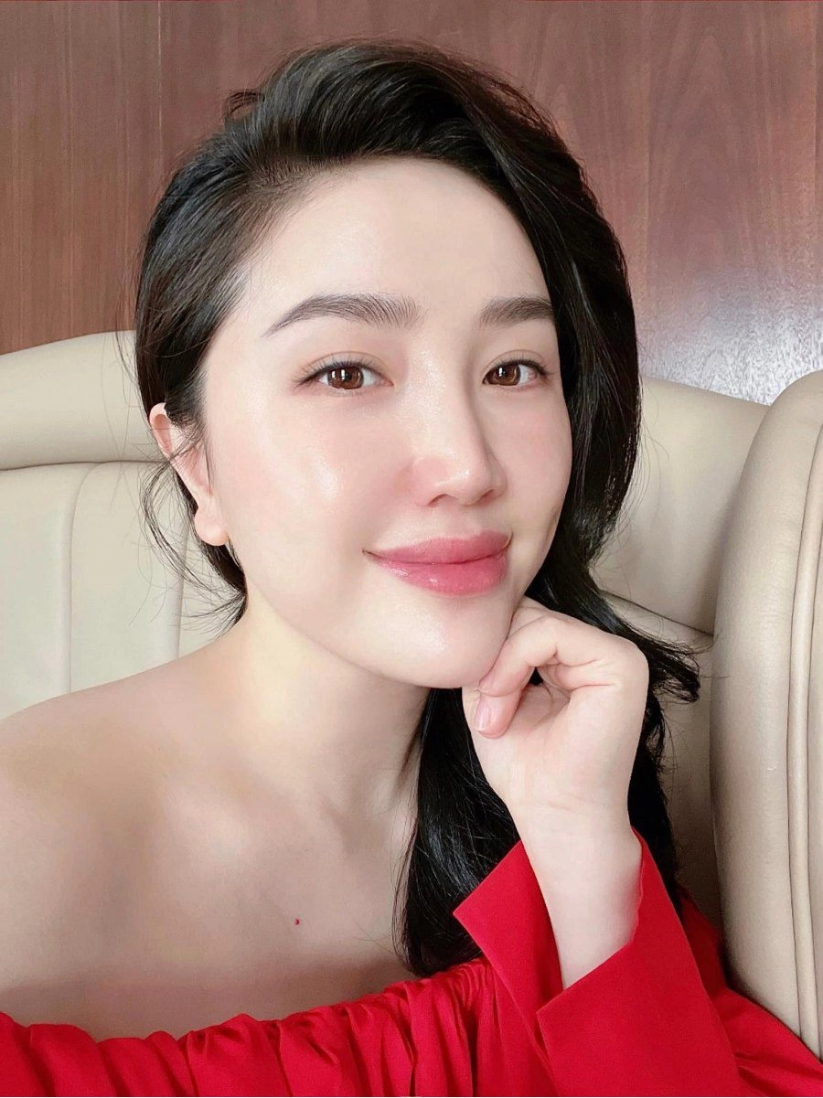 Được chồng cưng bảo thy lại dáng thần tốc diện váy gợi cảm khoe da trắng mịn màng - 10