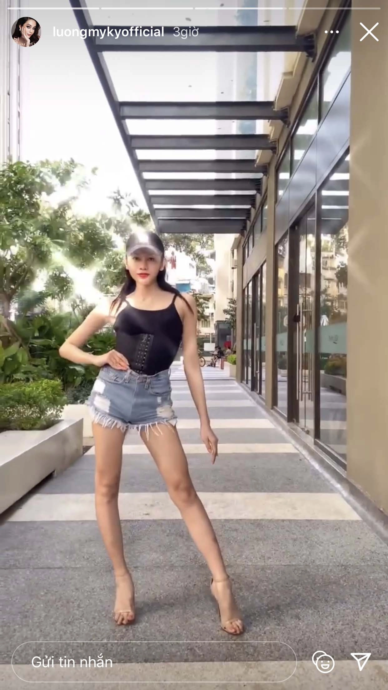 Được dự đoán soán ngôi hương giang lương mỹ kỳ lộ nhược điểm hình thể khác xa ảnh hoạ báo - 1
