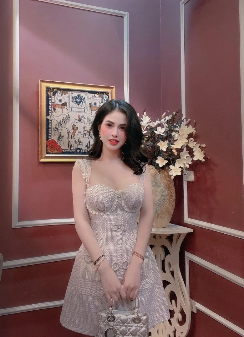 Được khen nuôi con khéo hậu ly hôn việt anh hotgirl hương trần mách cách nuôi con 5 tuổi cao gần nhất lớp - 1