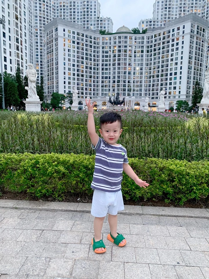 Được khuyên tái hợp để con trai hạnh phúc vợ cũ việt anh đáp thẳng thắn - 4