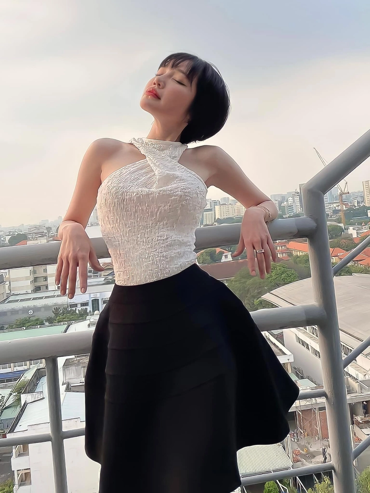 Elly trần cắt tóc style thời trang liền quay xe đáp trả người bóc phốt ảnh mỡ vòng 2 - 6