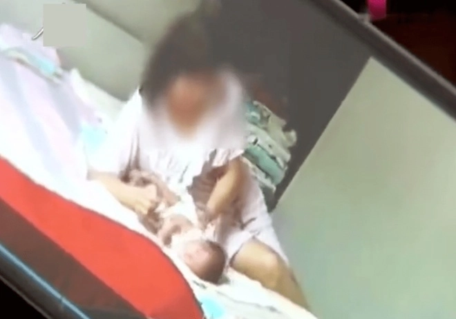 Em bé bị bạo hành xuất huyết nội sọ sự thật động trời bị camera lật tẩy xem mà xót - 1
