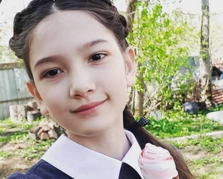 Em gái đặng văn lâm 15 tuổi cao 1m8 da trắng nõn nà được anh trai chiều chuộng như công chúa - 7