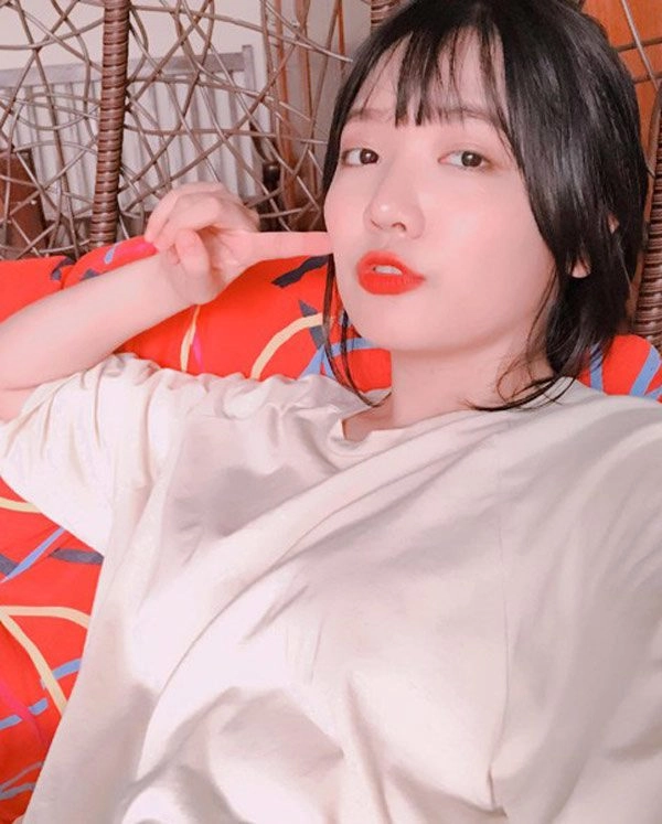Em gái út của hari won ngày càng xinh đẹp vóc dáng quyến rũ đẫy đà hơn cả chị - 7
