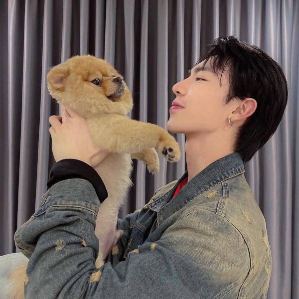 Em trai mưa của hoà minzy thành nam thần nhờ chỉnh nhẹ gương mặt - 1