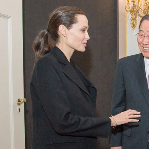 Fan xót xa khi angelina jolie ngày càng gầy gò tiều tụy - 10