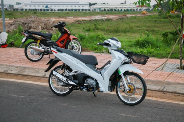 Future 125 làm mờ mắt người xem với style đẹp bá cháy - 8