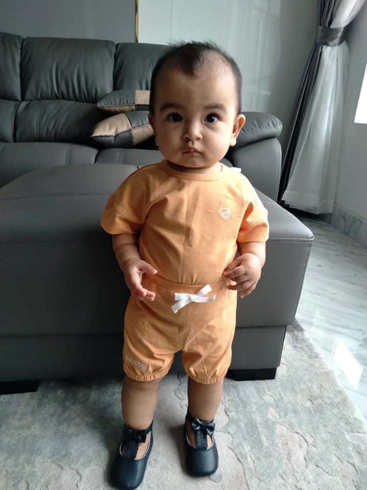 Gia đình chung khung hình mới rõ con lai ấn của võ hạ trâm càng lớn càng y hệt bố - 6