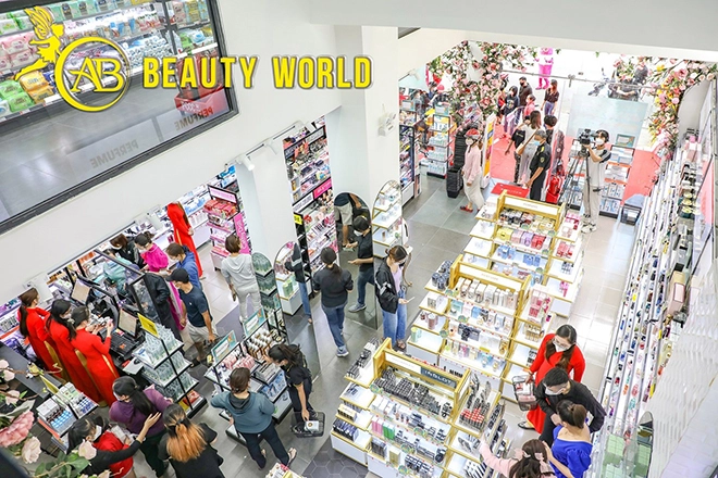 Giới trẻ háo hức săn sale mỹ phẩm ngày đầu năm mới tại ab beauty world nguyễn gia trí - 5