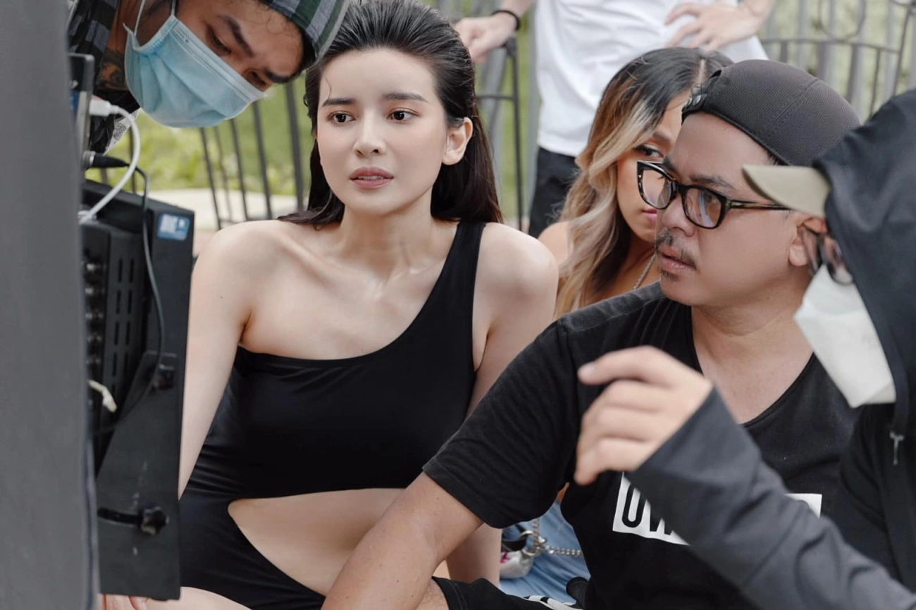 Giữa lúc tình cũ tin đồn cầu hôn cao thái hà body ốm nhom trang điểm sương sương vẫn xinh - 11