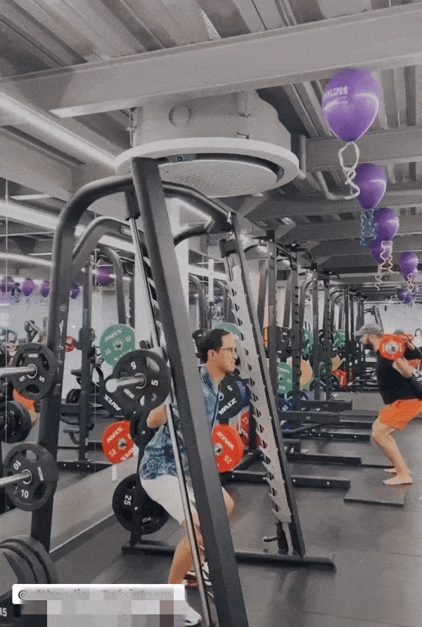 Hà tăng khoe chồng tập gym nặng đô bảo sao mẹ bỉm cũng có động lực giảm cân vùn vụt - 1