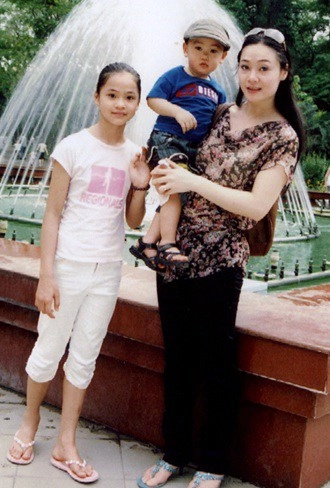 Hai bà cháu người tày khiến ai cũng xuýt xoa cháu xinh như búp bê bà u50 trẻ đẹp đời tư quá nổi bật - 11