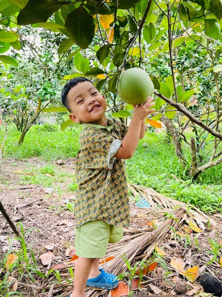 Hải băng bất chấp nguy hiểm sinh con em bé giờ thật đáng yêu - 10