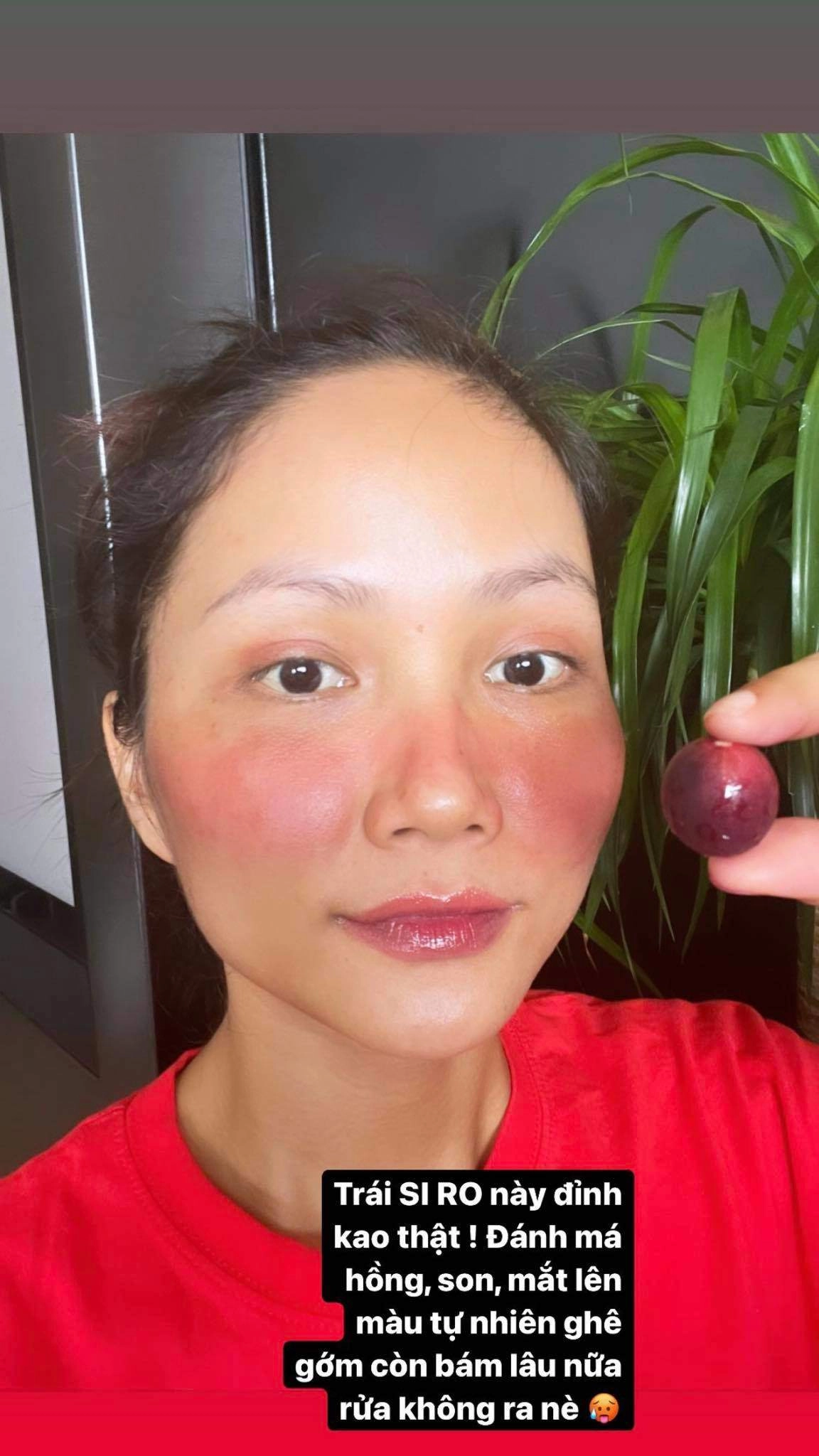 Hành trình làm đẹp lận đận của hhen niê ngày dịch xem vừa thương vừa buồn cười - 5
