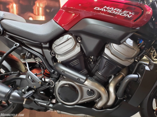 Harley-davidson bronx 975 sẽ ra mắt vào cuối năm và hi vọng lắp ráp tại thái lan - 4